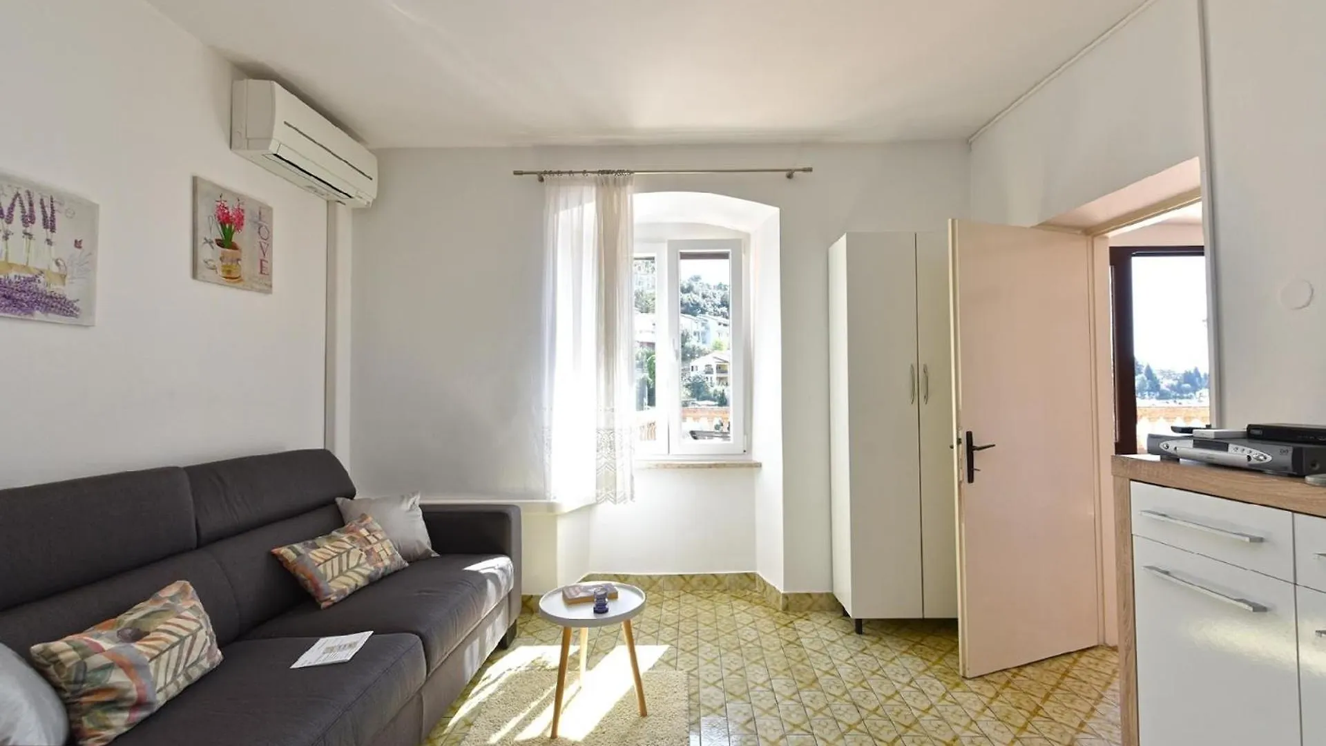Ferienwohnung Fuer 4 Personen Ca 48 Qm In Rabac, Istrien Bucht Von Rabac Apartmán